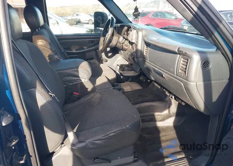 2002 Chevrolet Silverado 1500 from USA, damaged, VIN 2GCEC19W721127006